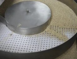 Besteckpoliermaschine - 600 Watt - Mit UVC-Lampe & Rollen - Inkl. 1 Granulat Füllung -Küchenbedarf Discounter 636846177082690960 da4c