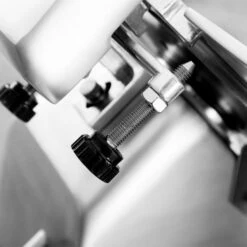 Automatische Aufschnittmaschine - 750 Watt - Messer: Ø 320mm 6 Automatische Aufschnittmaschine - 750 Watt - Messer: Ø 320mm -Küchenbedarf Discounter AAMH250 AAMH320N detail 1 f008