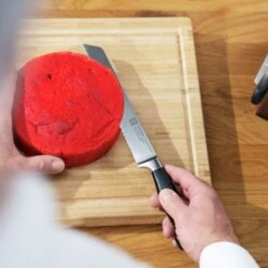 ZWILLING | VIER STERNE - Brotmesser - Mit Wellenschliff - Klinge 20cm -Küchenbedarf Discounter BRMEZ inuse 1 9c1f