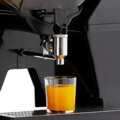 Elektrische Orangenpresse - Orange - Automatische Zufuhr - Inkl. Regulierbarem Ablasshahn 16 Elektrische Orangenpresse - Orange - Automatische Zufuhr - Inkl. Regulierbarem Ablasshahn -Küchenbedarf Discounter OMZ OBZ detail spout 2d00 9